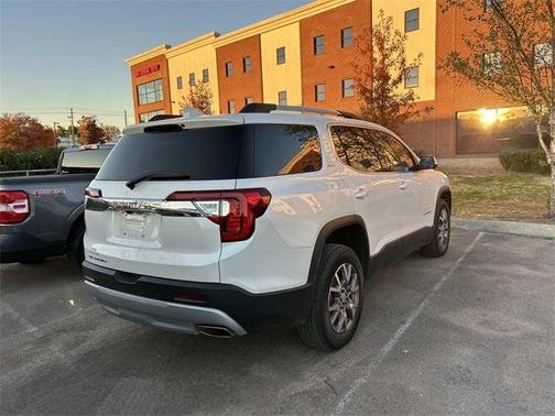 2022 GMC Acadia SLT