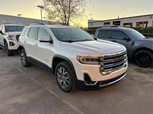 2022 GMC Acadia SLT