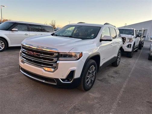 2022 GMC Acadia SLT