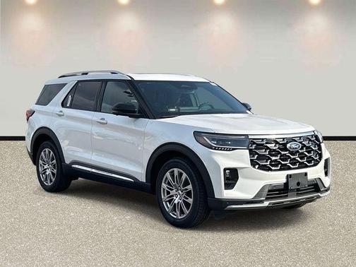 White Metallic 2026 Ford Explorer Platinum