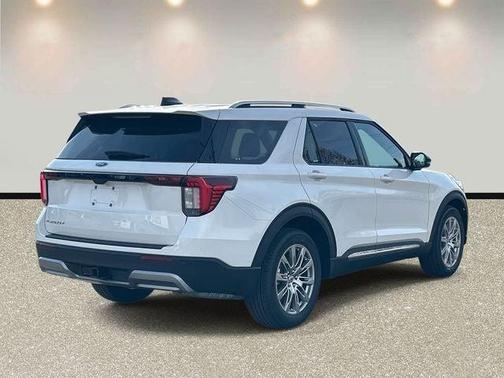 White Metallic 2026 Ford Explorer Platinum