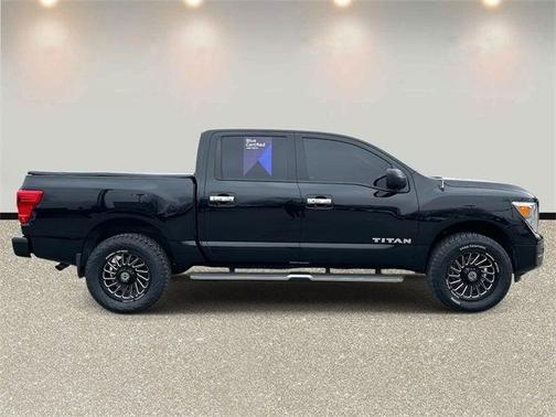2021 Nissan Titan SV