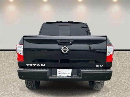 2021 Nissan Titan SV