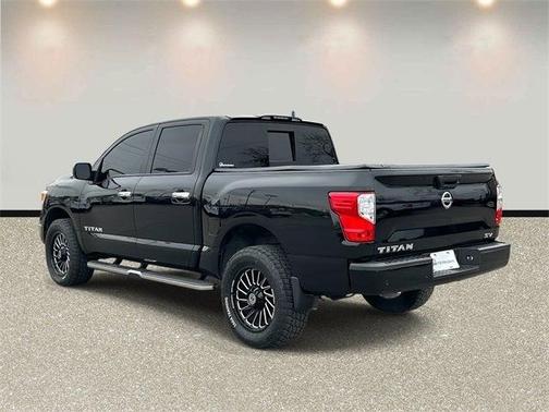 2021 Nissan Titan SV