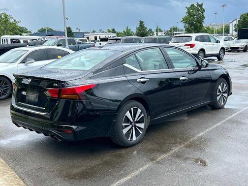 2022 Nissan Altima 2.5 SL