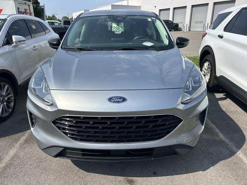 Silver Metallic 2022 Ford Escape SE