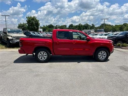 2024 Nissan Frontier SV