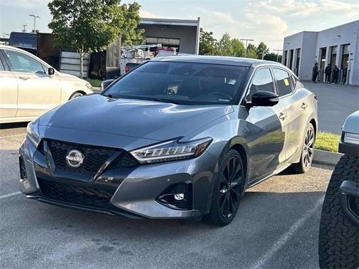 2023 Nissan Maxima SR