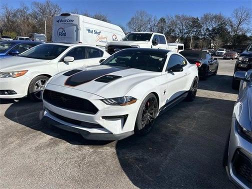 2022 Ford Mustang EcoBoost Premium