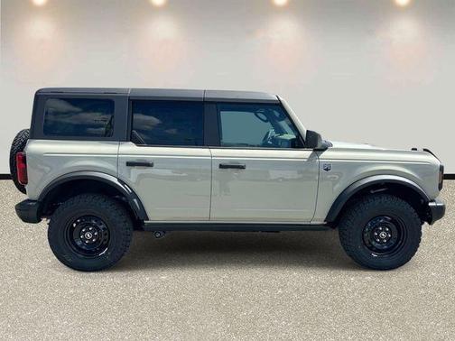 Desert Sand 2026 Ford Bronco Big Bend