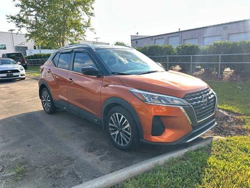 2022 Nissan Kicks SV
