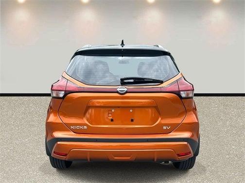 2022 Nissan Kicks SV