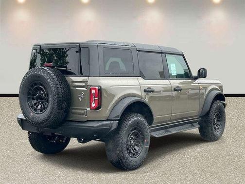 Gray 2026 Ford Bronco Badlands