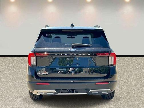 Black Metallic 2026 Ford Explorer Active