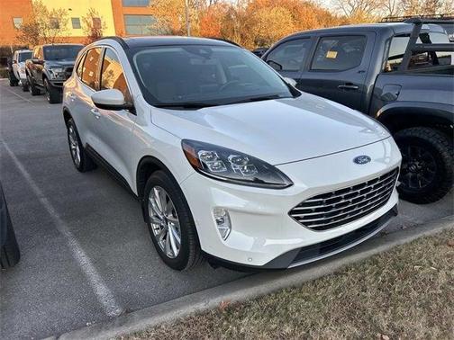 2022 Ford Escape Titanium