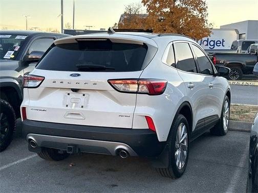 2022 Ford Escape Titanium