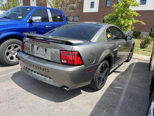 Gray 2001 Ford Mustang GT