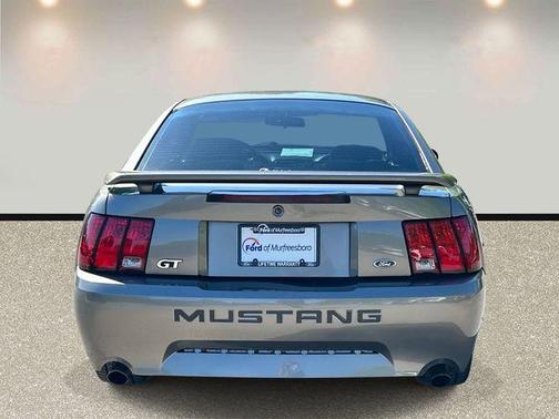 Gray 2001 Ford Mustang GT