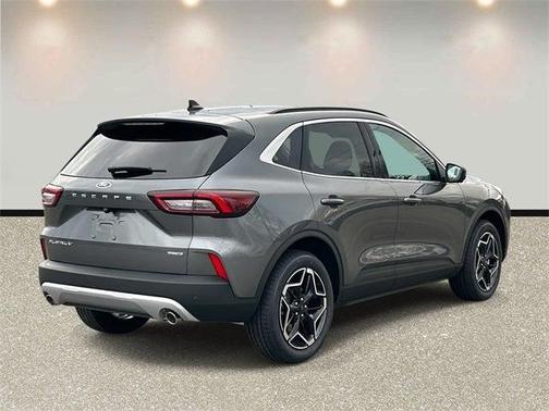 2026 Ford Escape Platinum