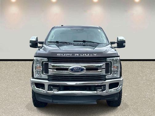 Magma Red 2018 Ford F-250 XLT