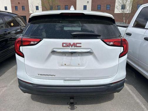 Summit White 2018 GMC Terrain SLE