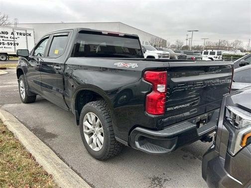 2022 Chevrolet Silverado 1500 Custom