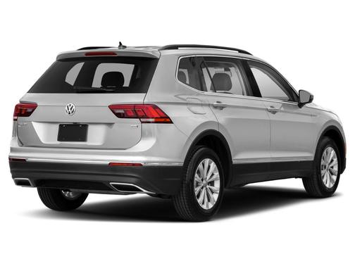 Pure White 2018 Volkswagen Tiguan 2.0T SE