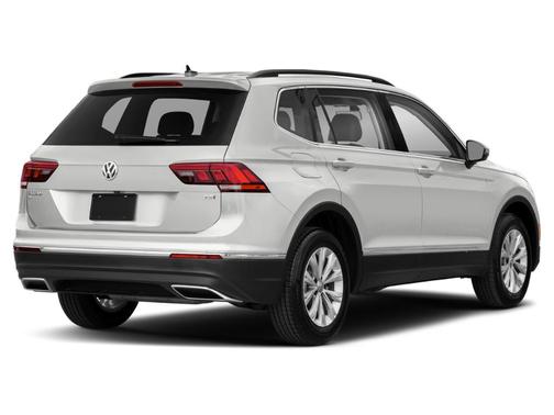Pure White 2018 Volkswagen Tiguan 2.0T SE