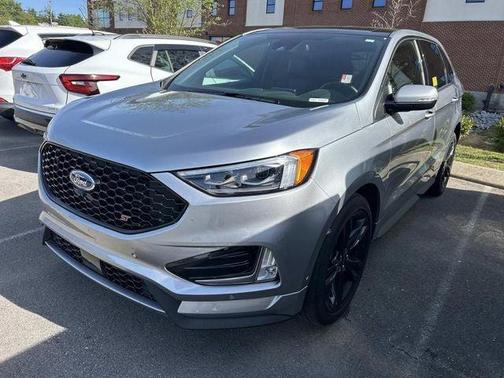 Iconic Silver Metallic 2024 Ford Edge ST