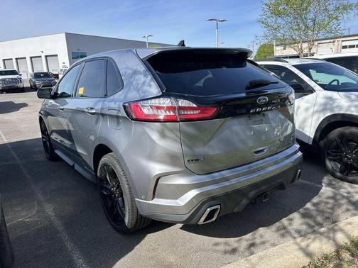 Iconic Silver Metallic 2024 Ford Edge ST
