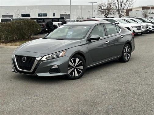2022 Nissan Altima 2.5 SV