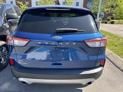 Blue Metallic 2022 Ford Escape SEL