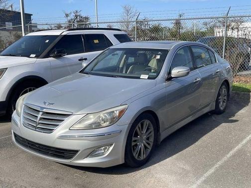 Platinum Metallic 2013 Hyundai Genesis 3.8