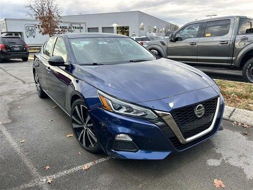 2022 Nissan Altima 2.5 SR