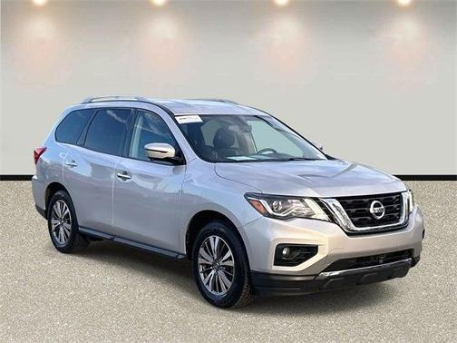2020 Nissan Pathfinder SL