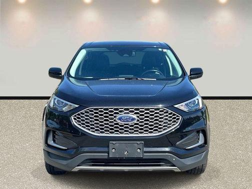 Black Metallic 2023 Ford Edge SEL