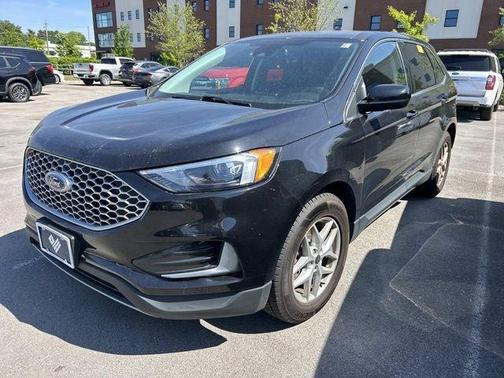 Black Metallic 2023 Ford Edge SEL