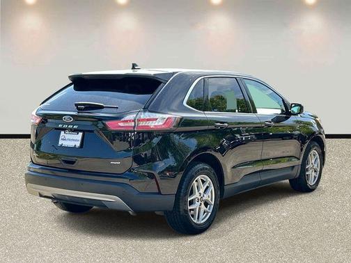 Black Metallic 2023 Ford Edge SEL