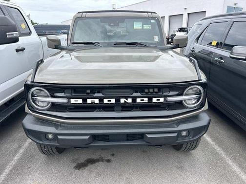 Gray 2025 Ford Bronco Outer Banks