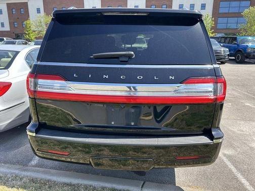 Black 2020 Lincoln Navigator L Reserve