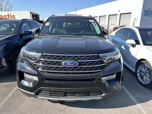Black Metallic 2024 Ford Explorer XLT