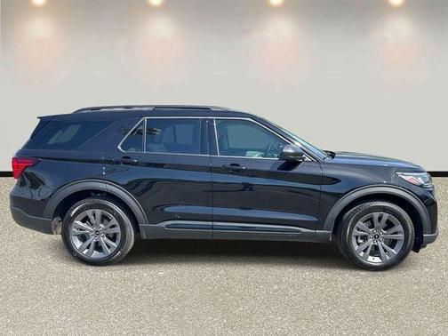 Black Metallic 2026 Ford Explorer Active