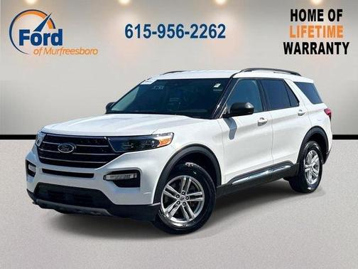 White Metallic 2024 Ford Explorer XLT