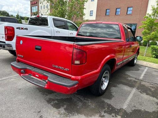2001 Chevrolet S-10 LS Extended Cab