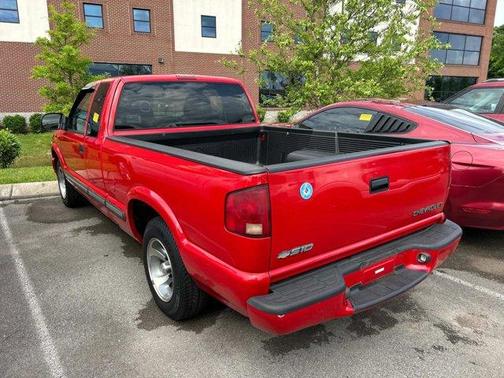 2001 Chevrolet S-10 LS Extended Cab