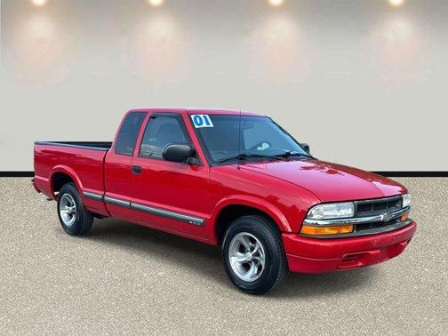 2001 Chevrolet S-10 LS Extended Cab