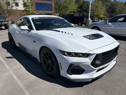 Oxford White 2024 Ford Mustang GT Premium