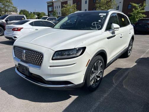 White Metallic 2022 Lincoln Nautilus Reserve