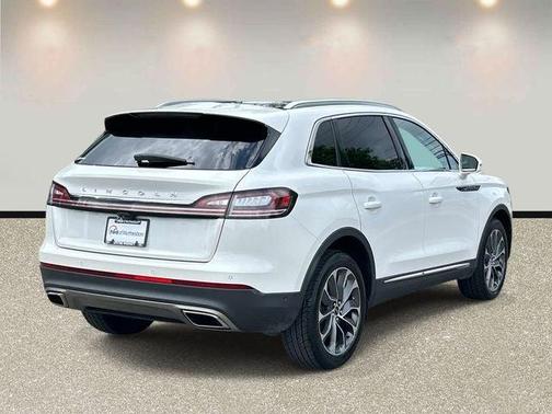 White Metallic 2022 Lincoln Nautilus Reserve