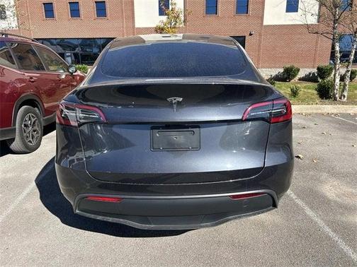 2025 Tesla Model Y Long Range